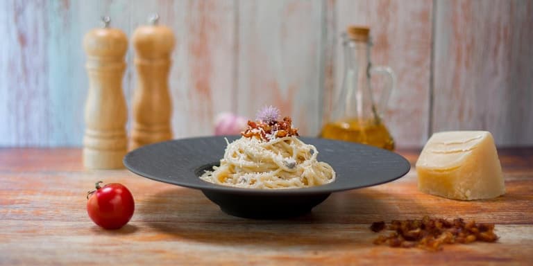 秋日義式餐館 cover